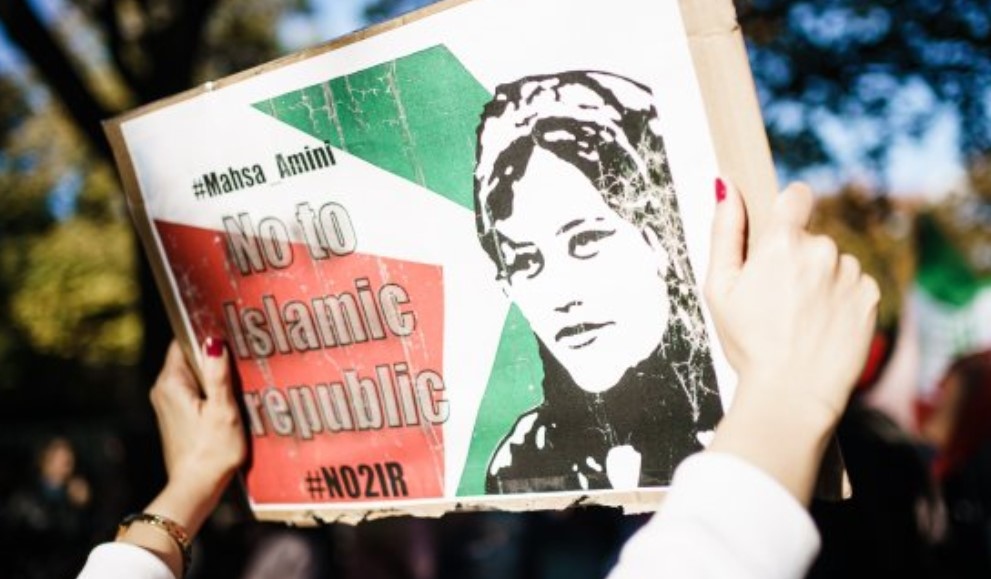 Главният прокурор на Иран Мохамад Джаафар Монтазери обяви премахването на